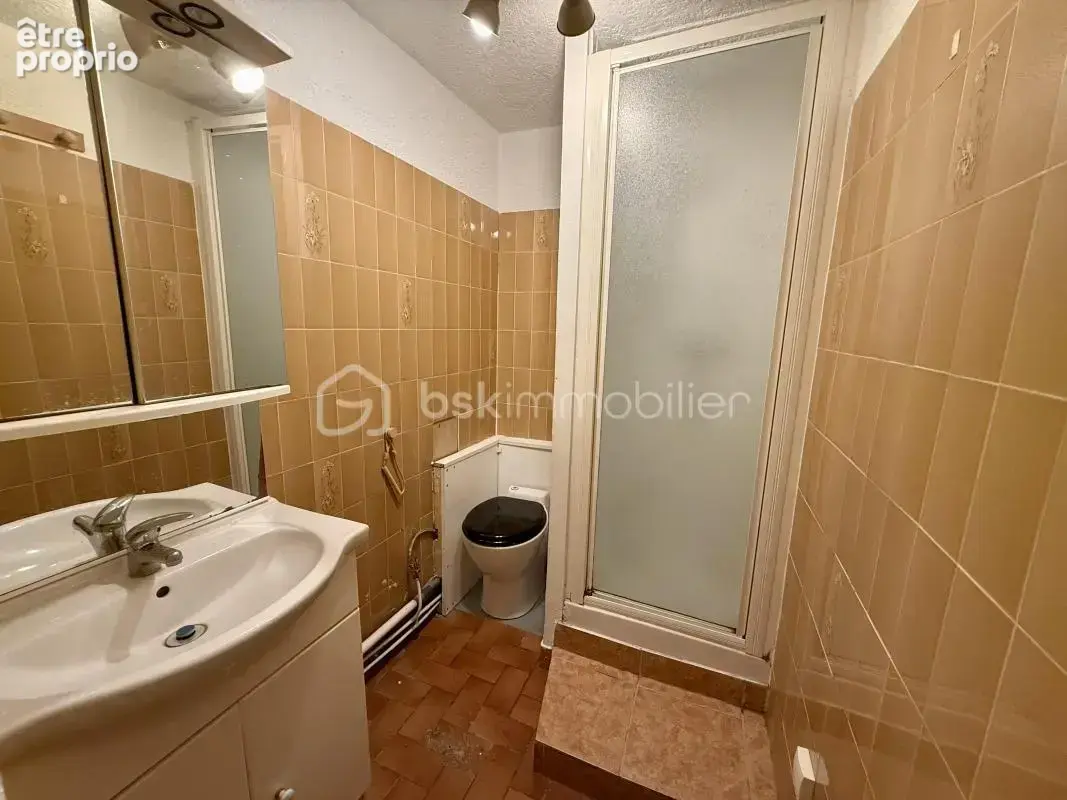 Studio 28 m² – les lilas – ligne 11 - photo 4