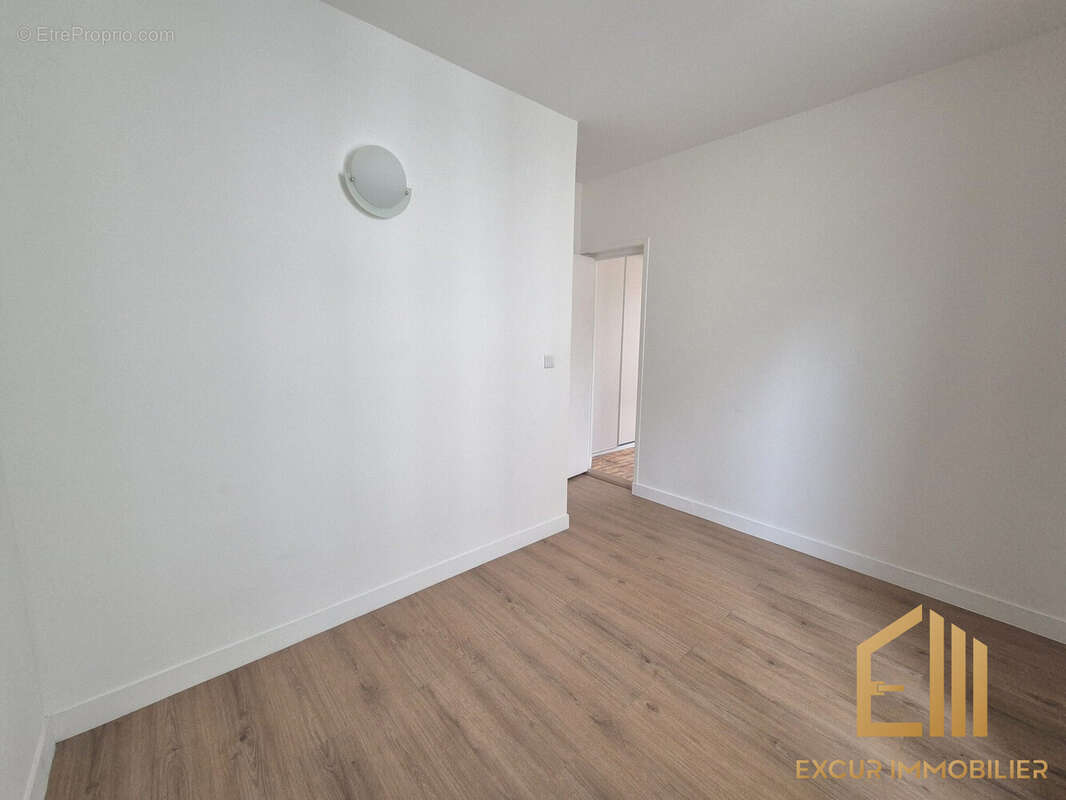 Appartement à LE PLESSIS-ROBINSON