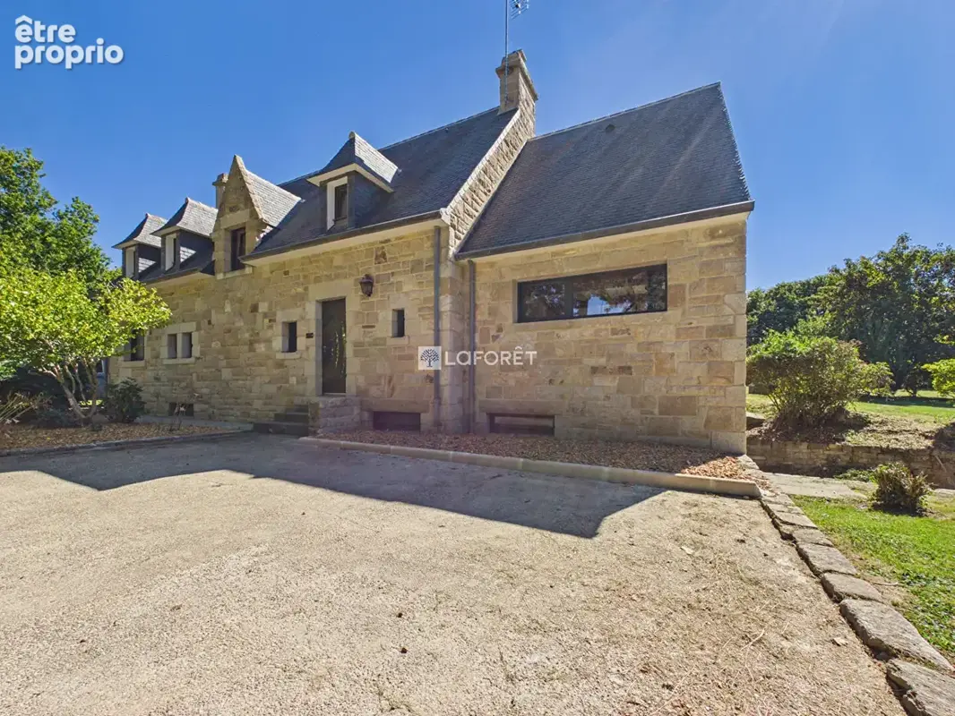 Photo Maison à Pleuven au prix de 785 000€