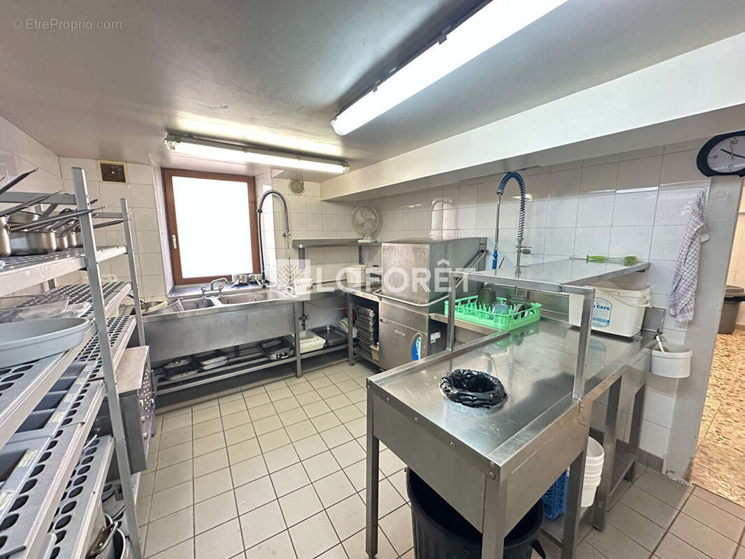 Immeuble de caractère avec 600 m² exploitables et fort potentiel - photo 10