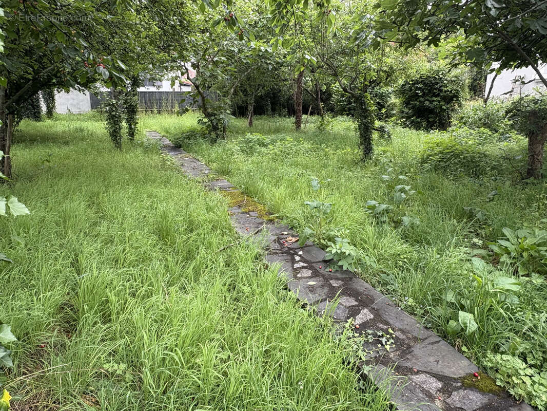 Terrain constructible quartier recherche - photo 2