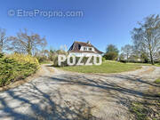 Maison à CONDE-SUR-VIRE