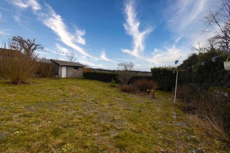 Maison à SAINT-AGREVE