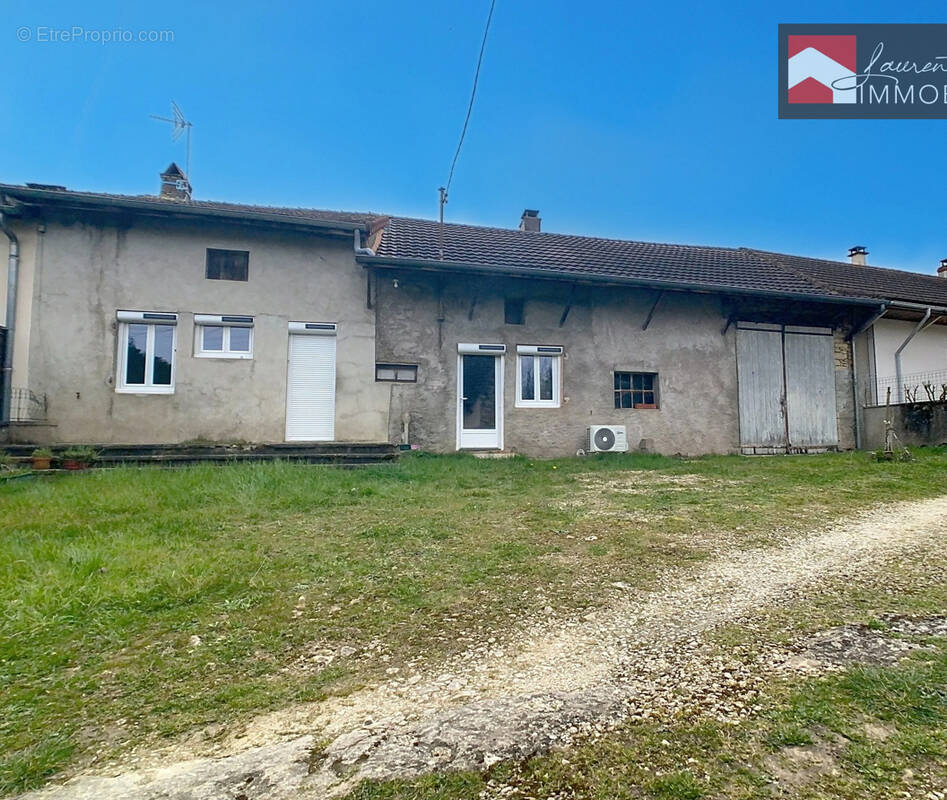 Maison à L&#039;ABERGEMENT-DE-CUISERY