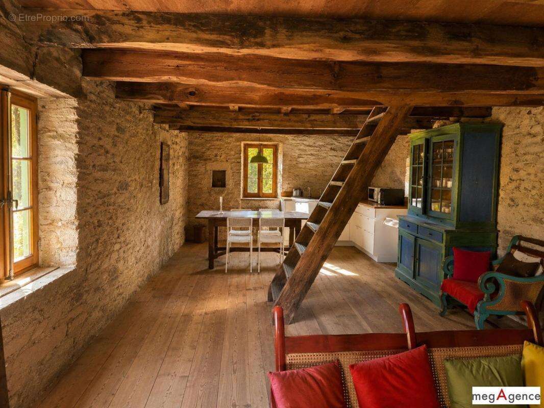 Mas cévenol + 2 clèdes restaurées sur 1,87 ha – potentiel gîtes - photo 8