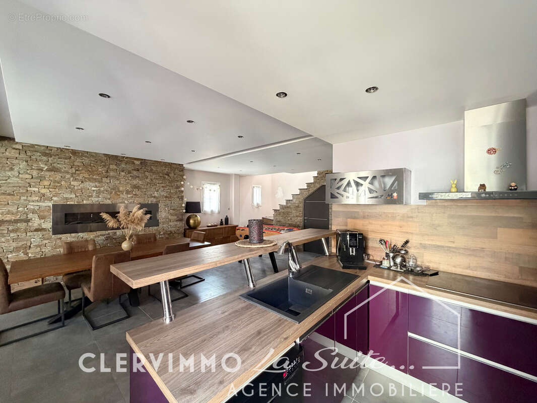 Maison 300m2 avec Piscine et Prestations Haut de Gamme à La Penne-sur-Huveaune - photo 9