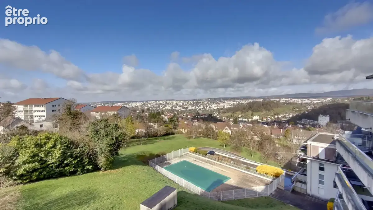 À VENDRE à BESANCON , T2 avec piscine collective extérieure   Vue panoramique sur Besançon et prestations haut - photo 11