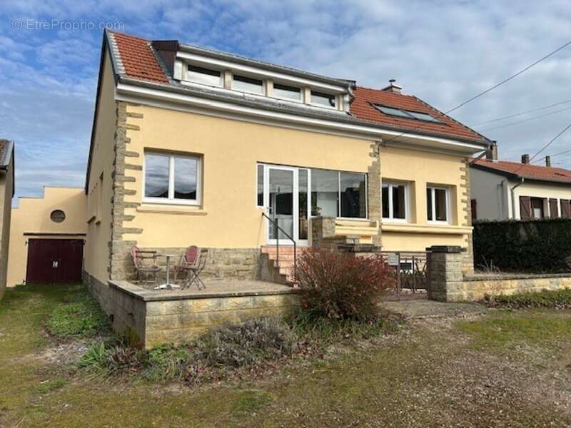 Maison à REMEREVILLE