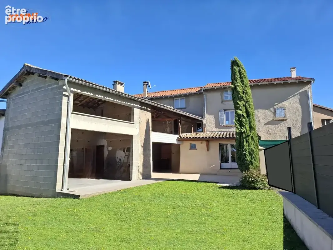 Maison 141 m² à Montanay  - photo 1
