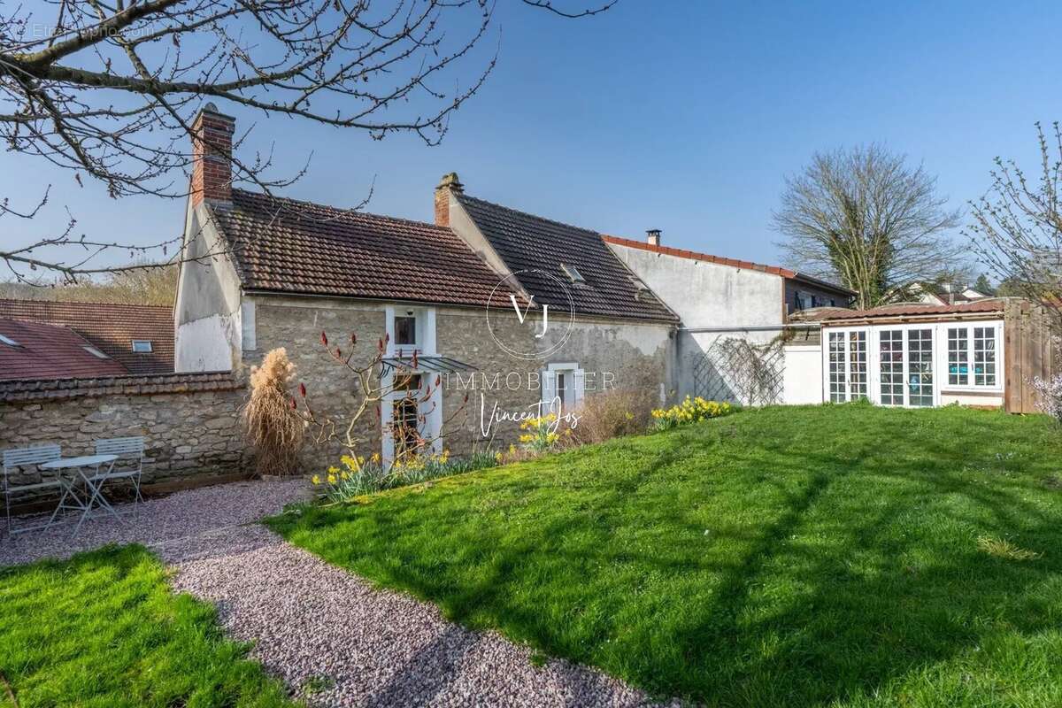 Maison à BRUEIL-EN-VEXIN