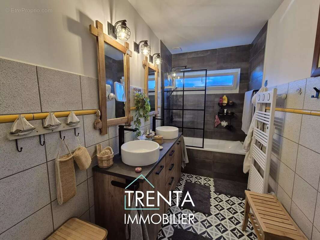 Maison à LE GRAND-LEMPS