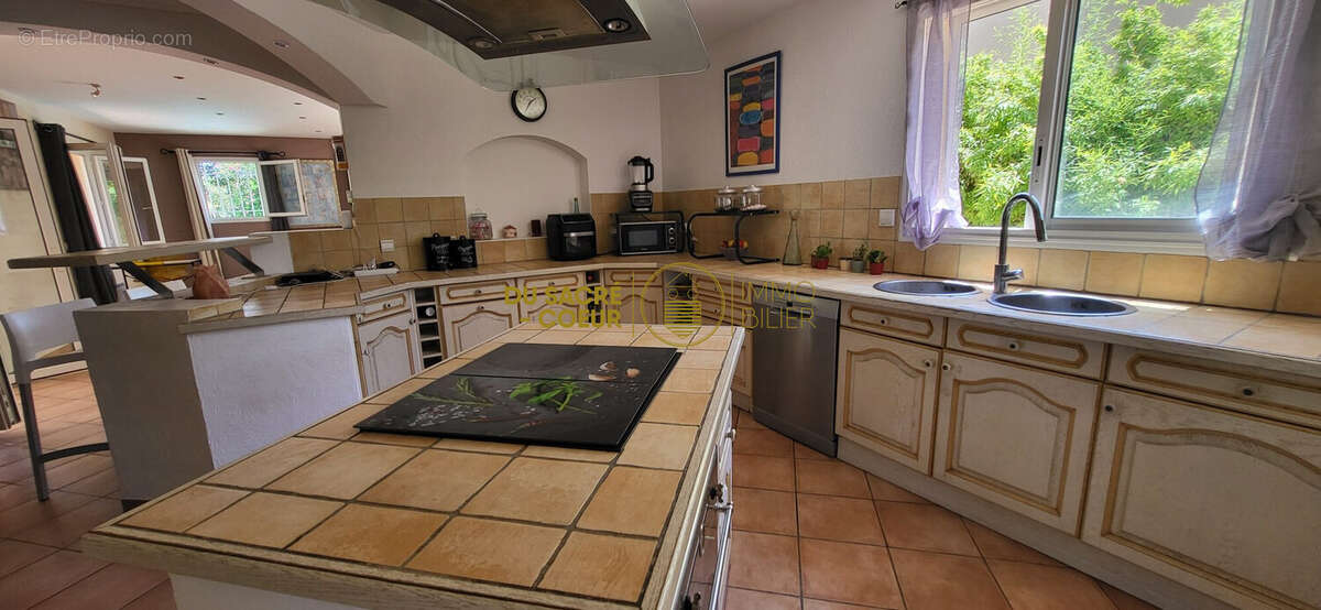 Maison à SAINT-ESTEVE