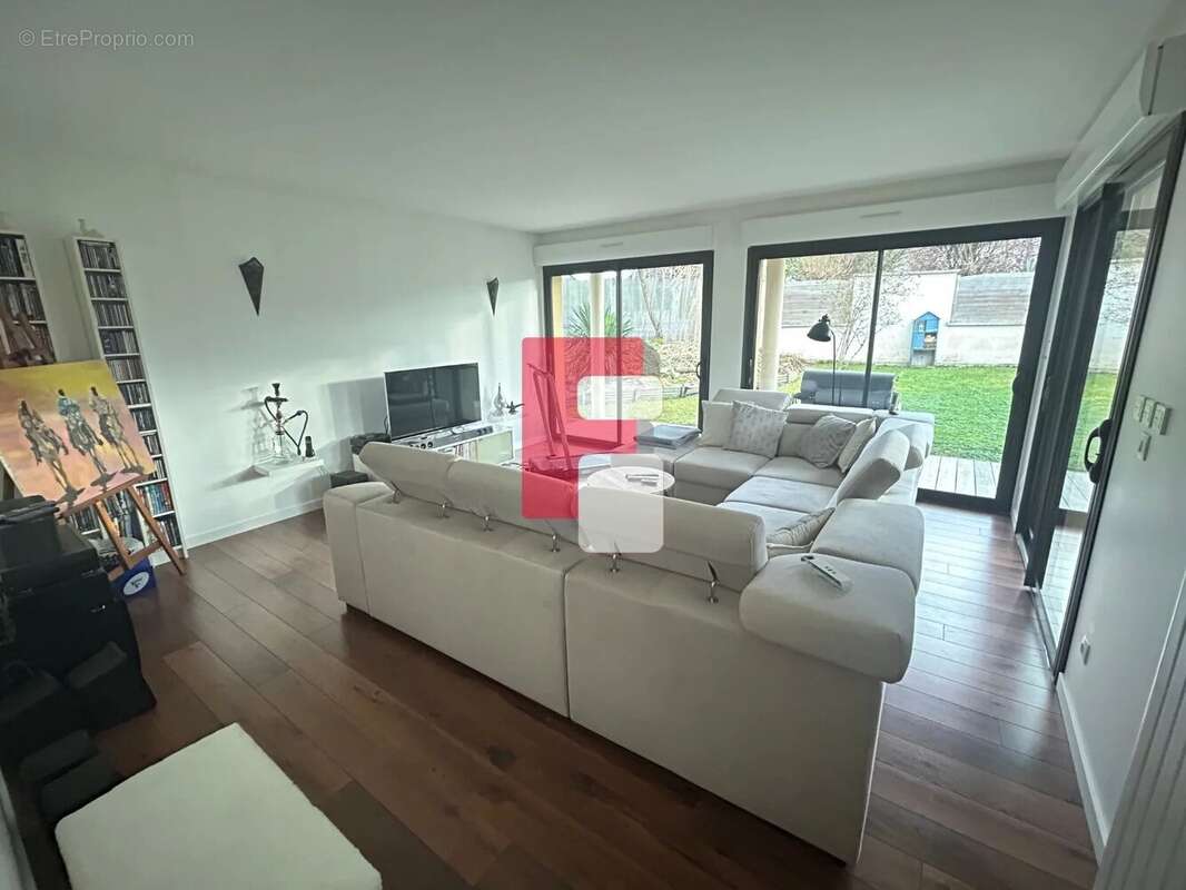 Maison à COURTERANGES