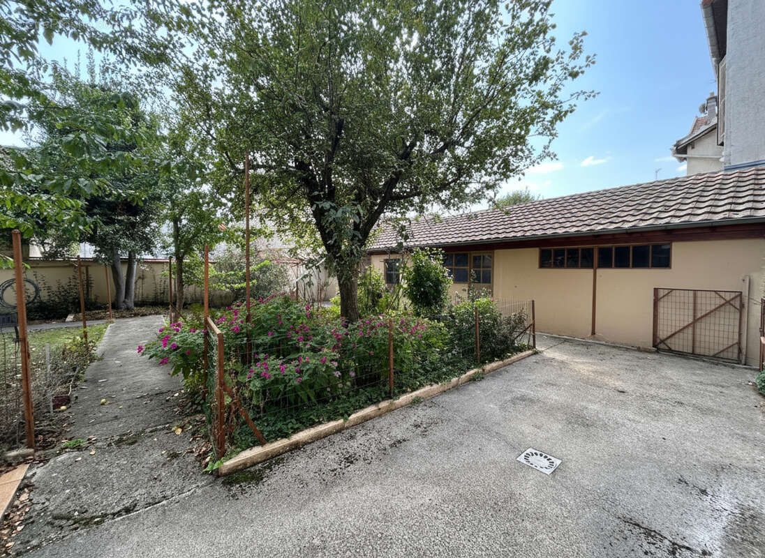 Maison à VILLENEUVE-SAINT-GEORGES