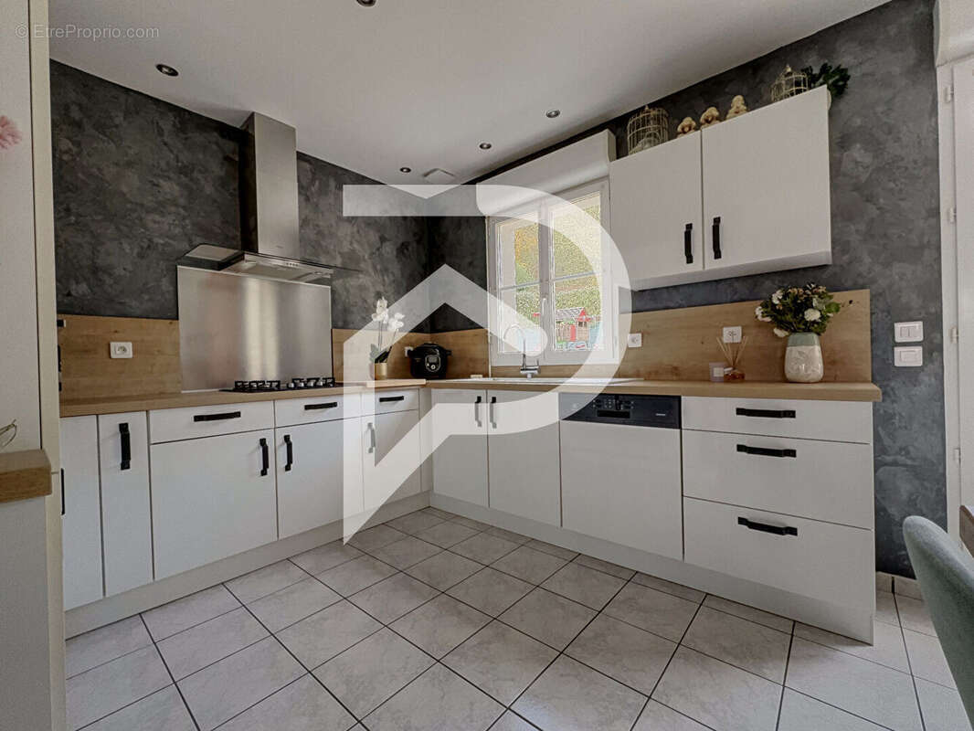 Maison à BERNEUIL-SUR-AISNE