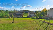 Terrain à SAINT-ROMAIN-LA-VIRVEE