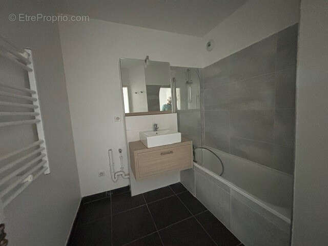 Appartement à JUVIGNAC