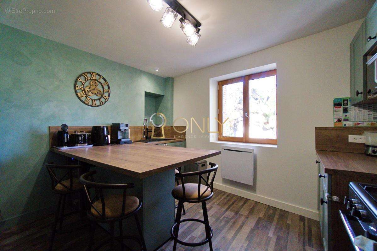 Appartement à LIMAS