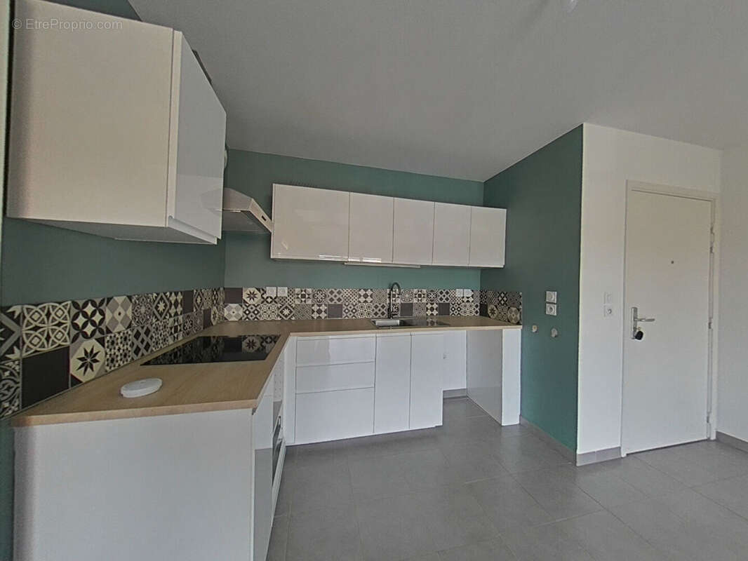 Appartement à LE LUC