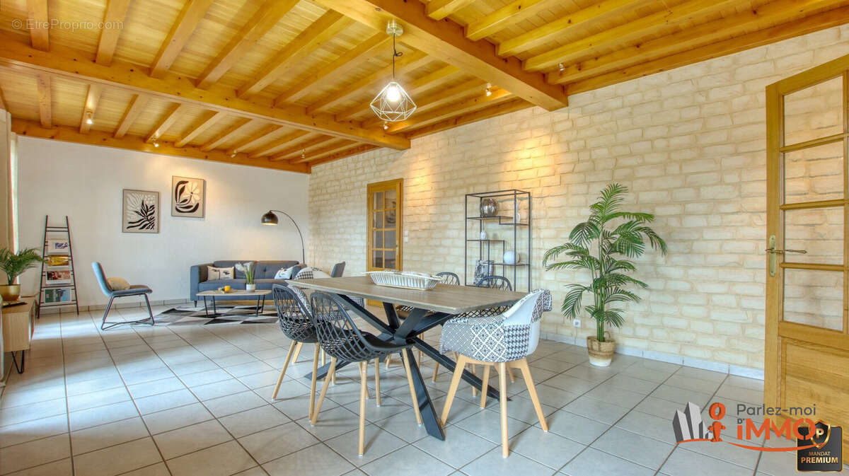 Maison 118 m² à La Tourette  - photo 3