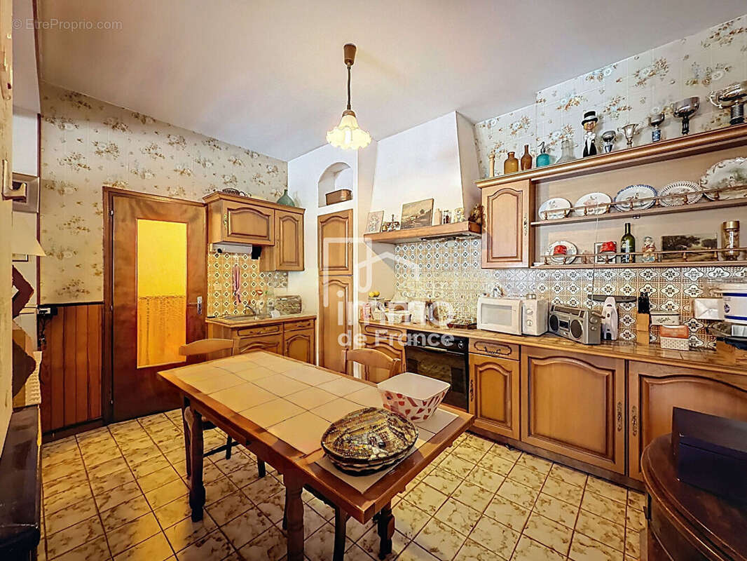Maison à CHARIX