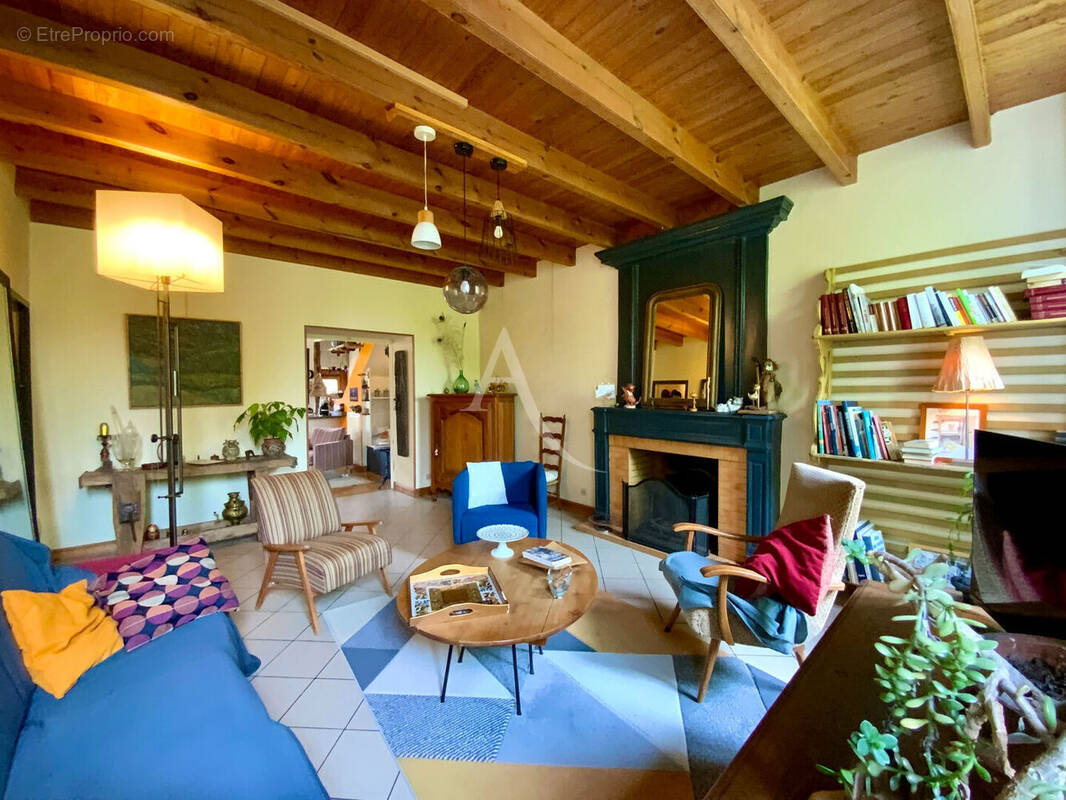 Maison Pons 6 pièce(s) 145 M² - photo 1