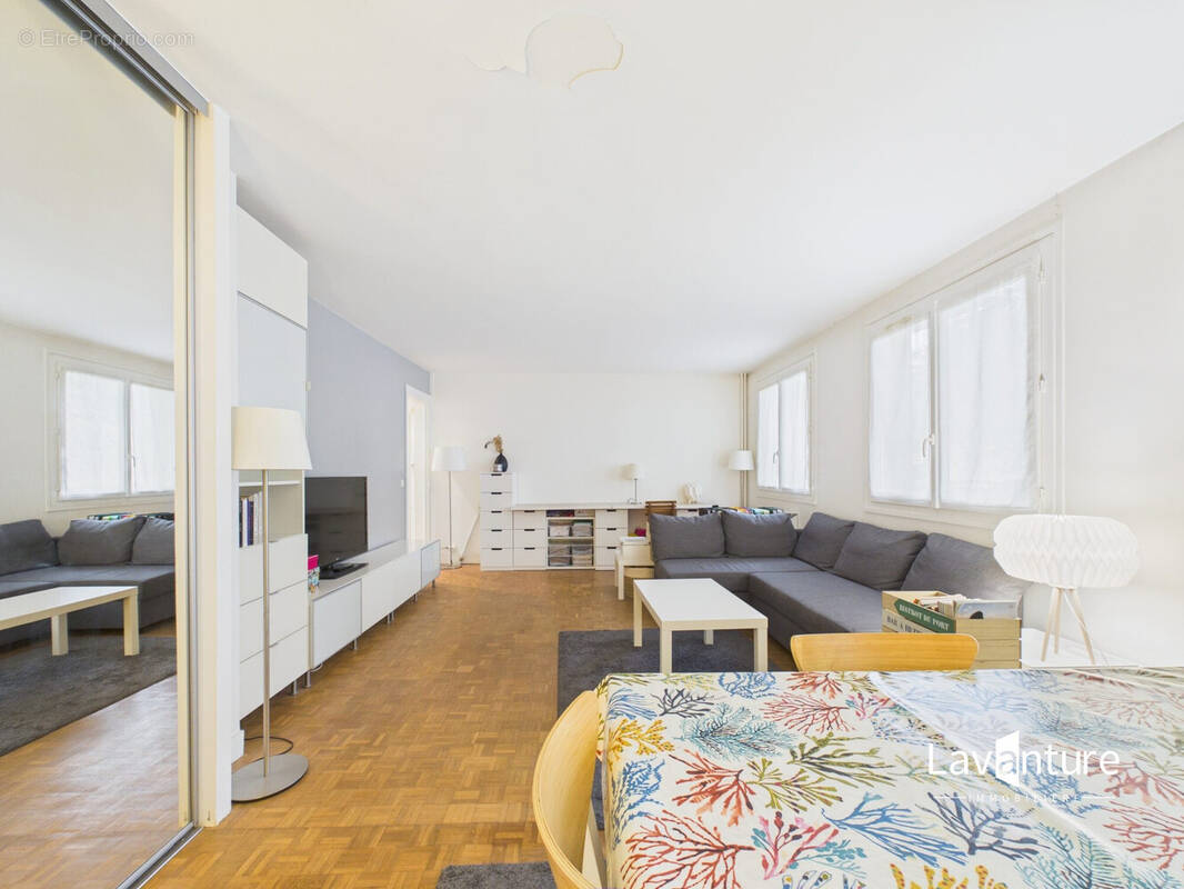 Salon - Appartement à SCEAUX
