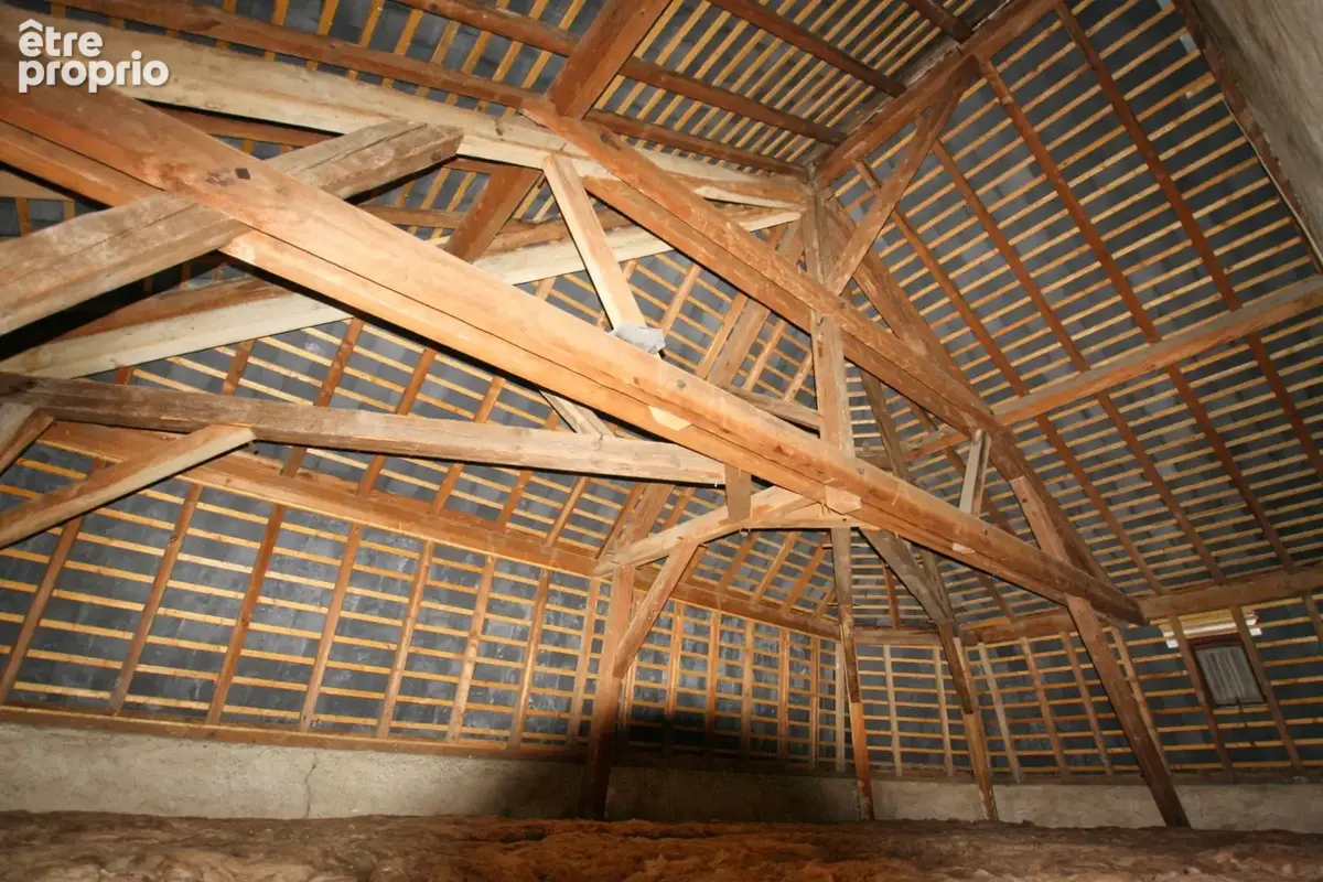 Maison de village, 4 chambres, avec garage et cour - photo 6