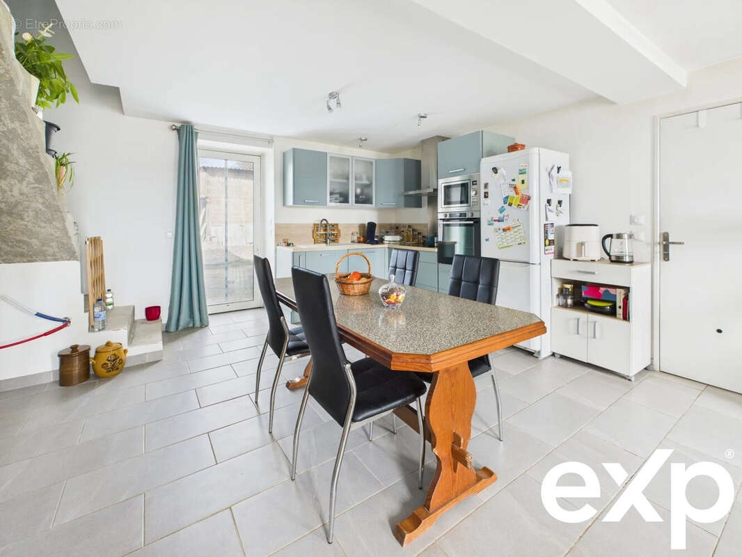 Maison à SAINT-GEORGES-D'ESPERANCHE