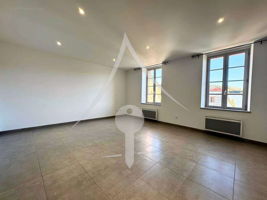 Appartement à MAUZAC