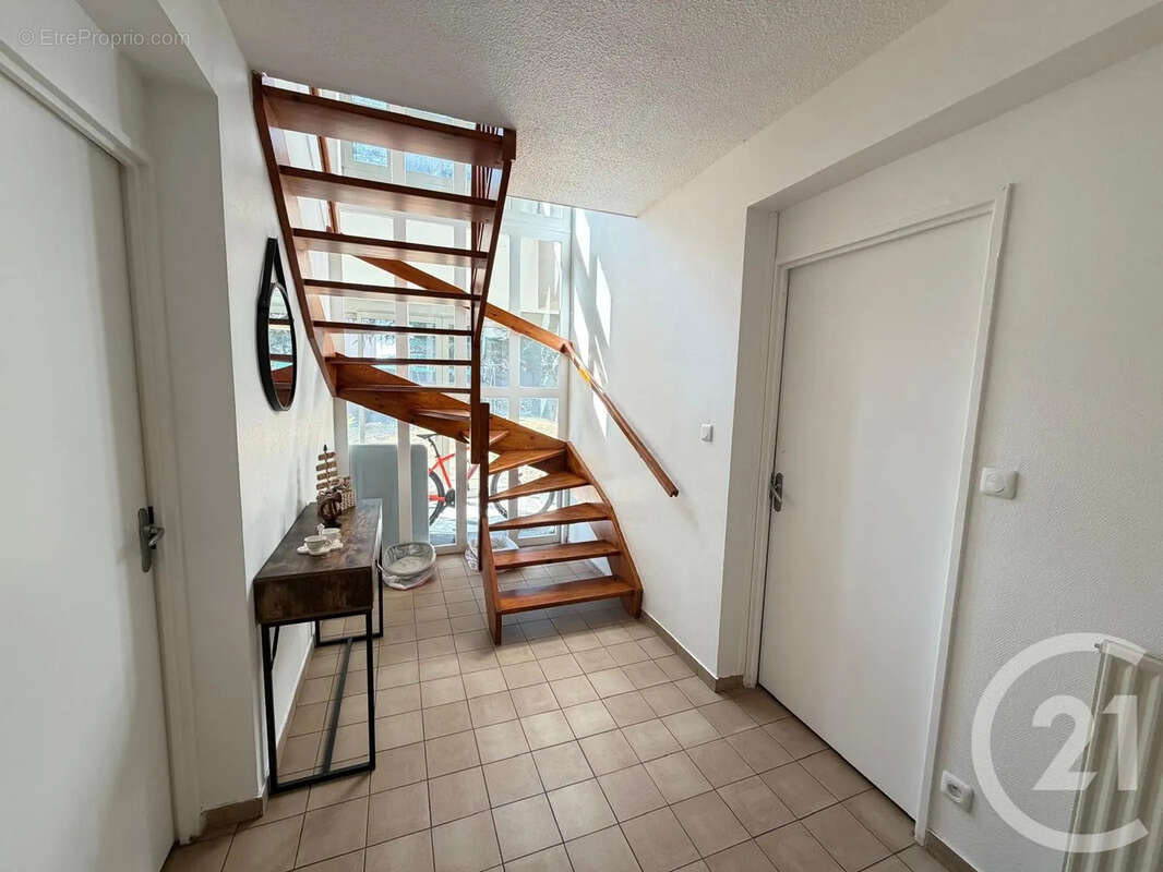 Maison 99 m² à Annonay  - photo 2