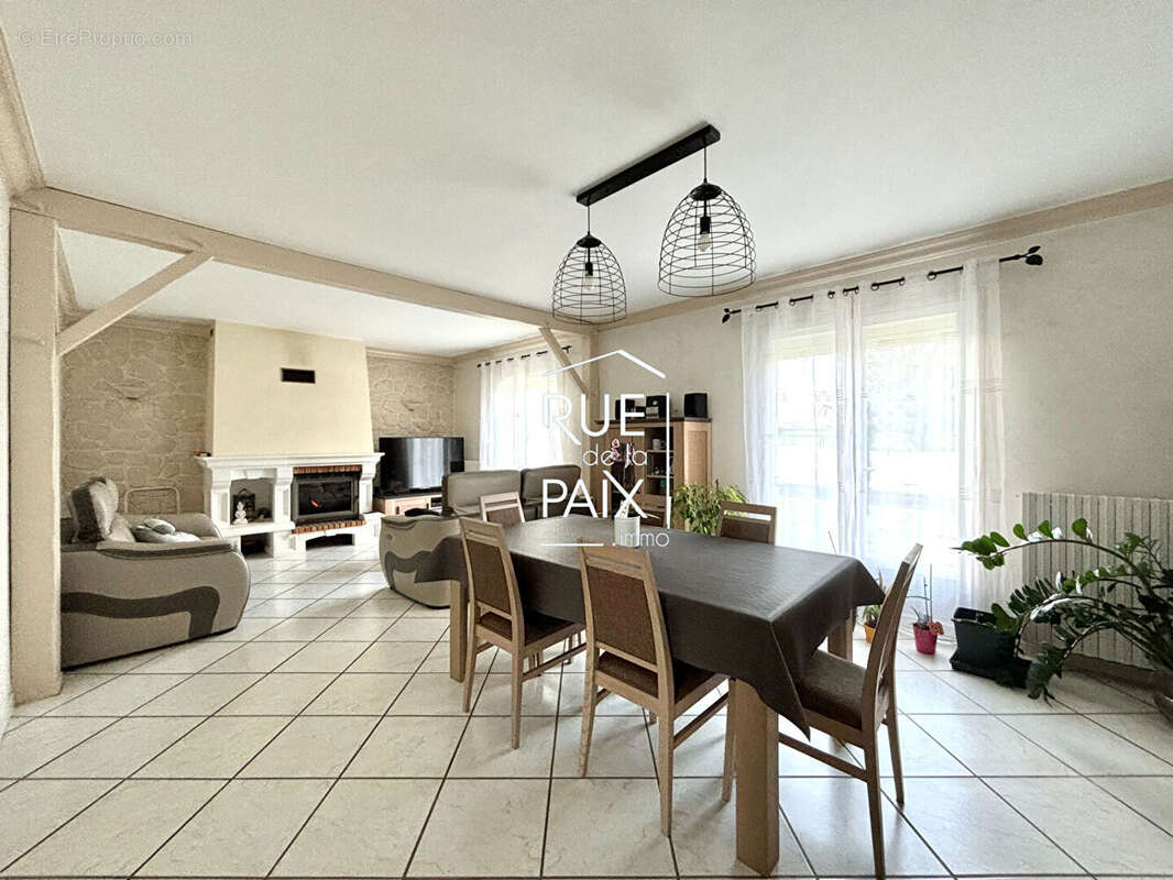 Maison à CHATILLON-SUR-THOUET