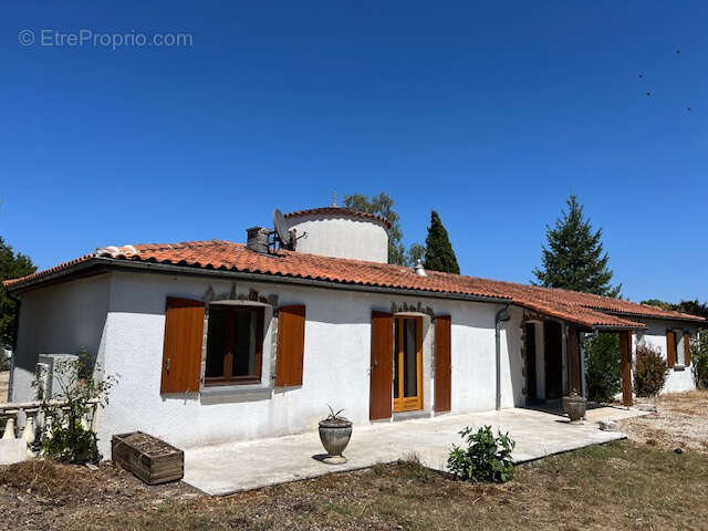 Pavillon familial avec jardin et garage à cognac - photo 17