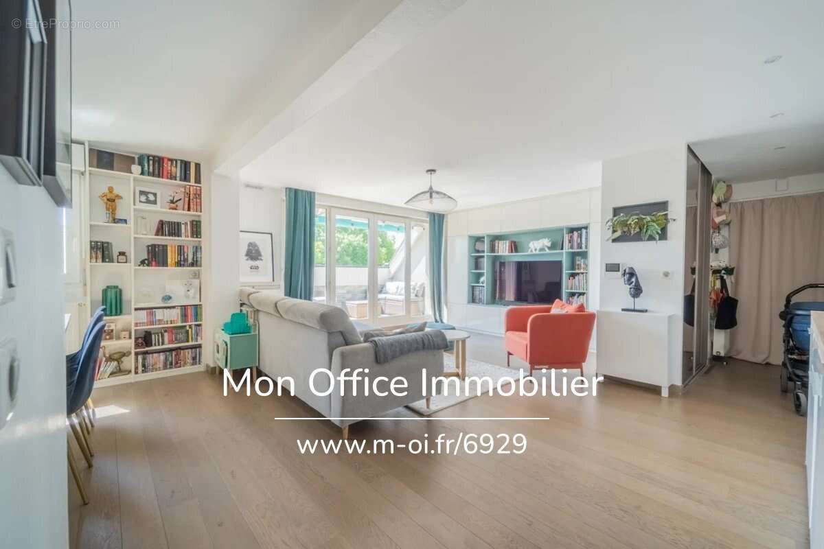 Référence : 6929-TCA. - Appartement duplex 4 pièces - balcon - cave - climatisation réversible et garage possible en sus (74000  - photo 12