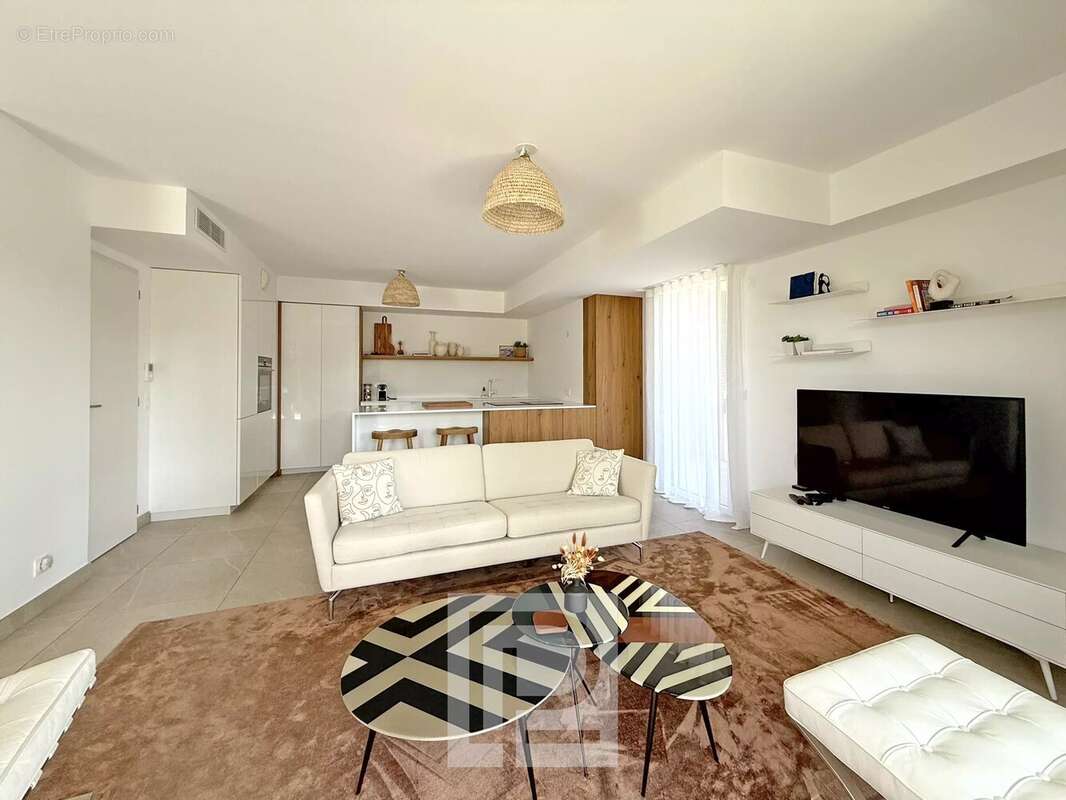 Appartement à MOUGINS