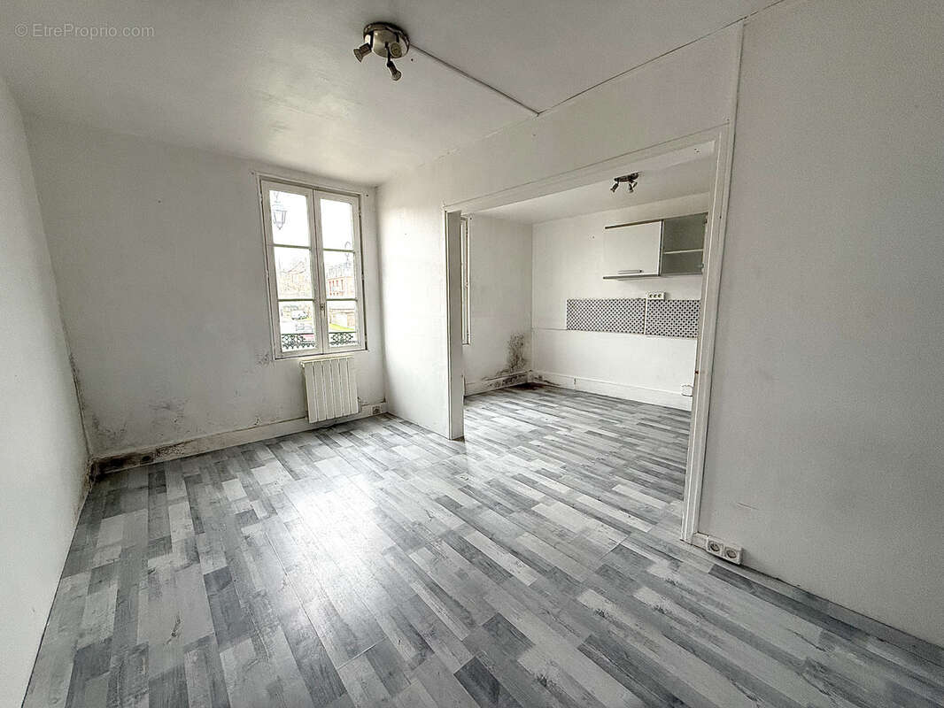 Appartement à CRESSY