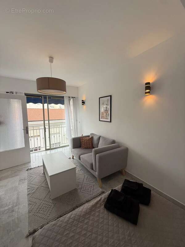 Appartement à LE CANNET