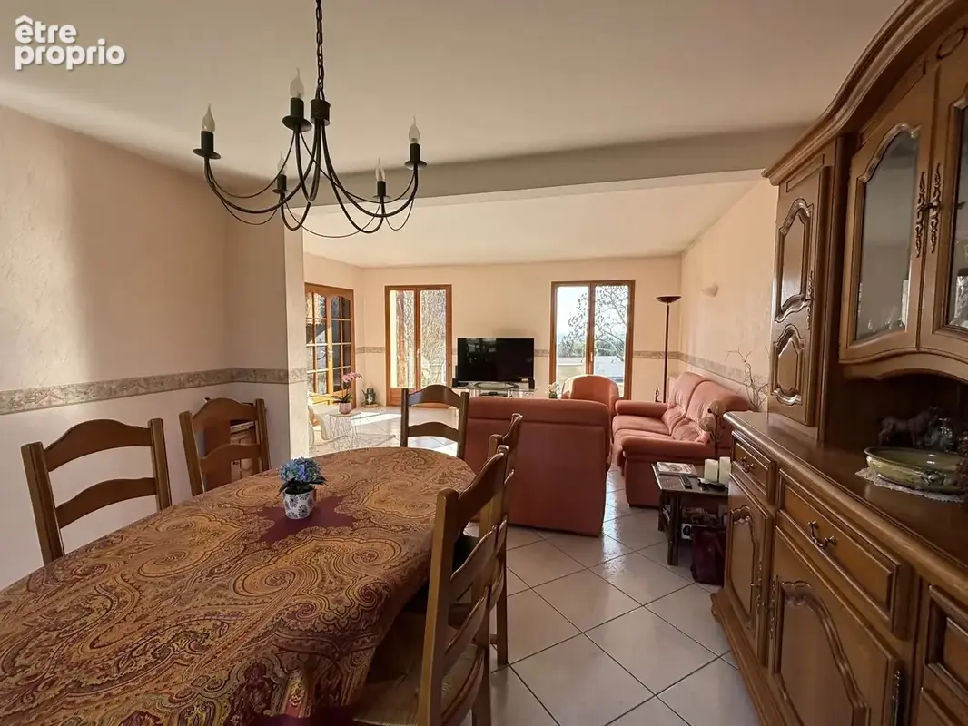Spacieuse villa 155m², au calme absolu, 5 chambres , sous sol, sur 747 m² - photo 8