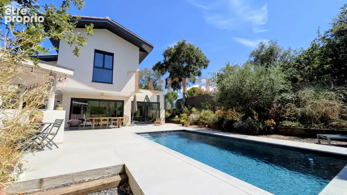 Villa contemporaine récente avec piscine, grand terrain, au calme et sans vis à vis - photo 2