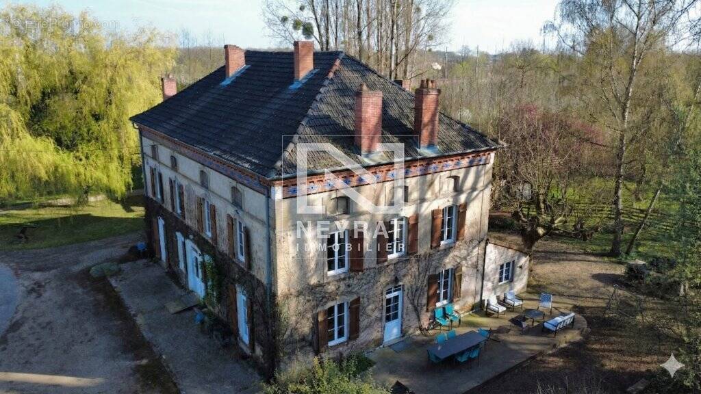 Maison à PIERRE-DE-BRESSE