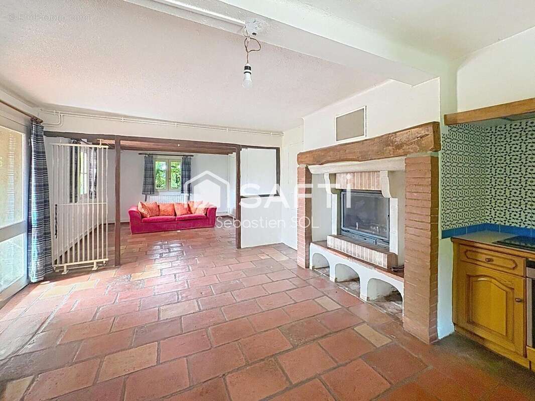 Maison 220 m² à Caussade  - photo 6