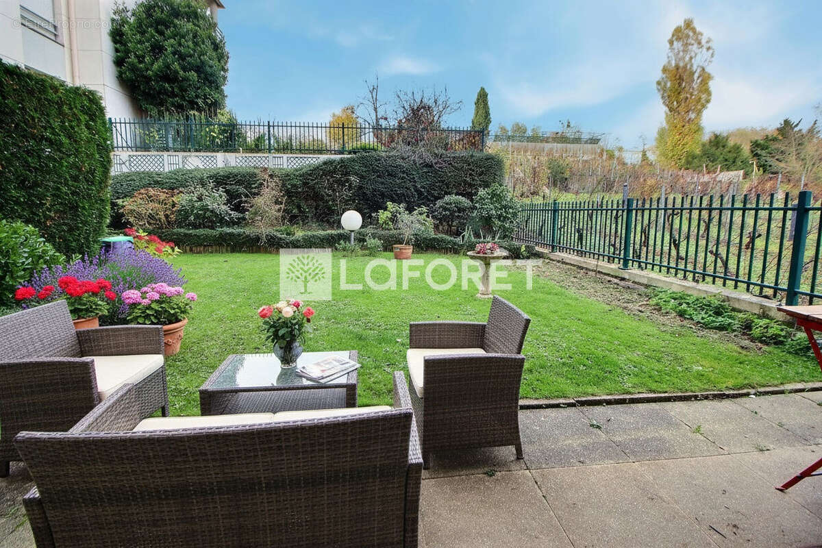 Appartement à SURESNES