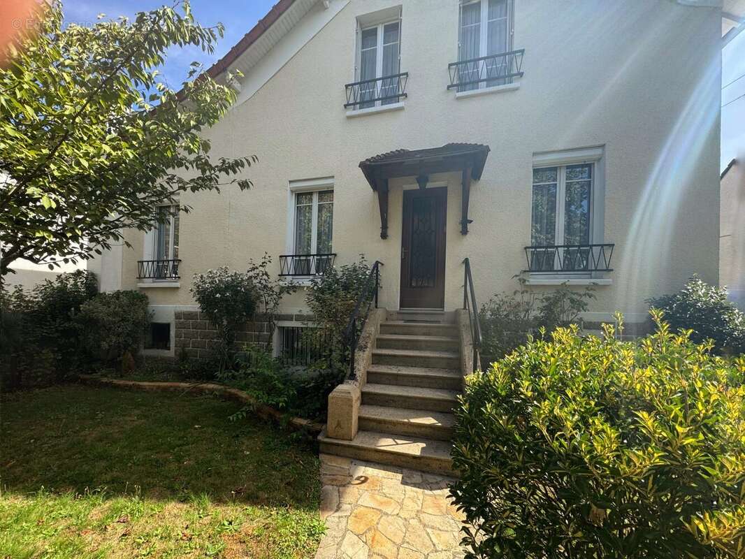 Maison à VILLEMOMBLE