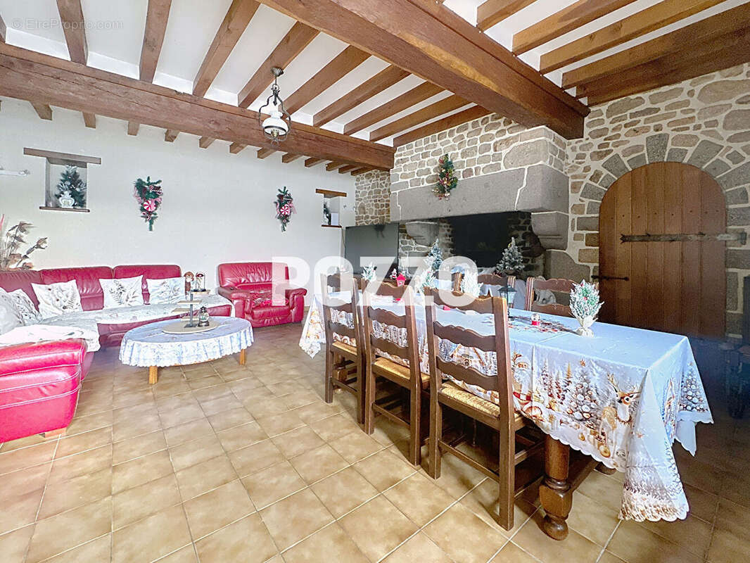 Maison à LE LUOT