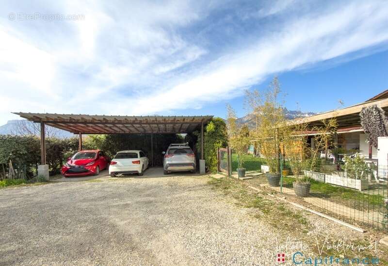 Maison à VILLARD-BONNOT