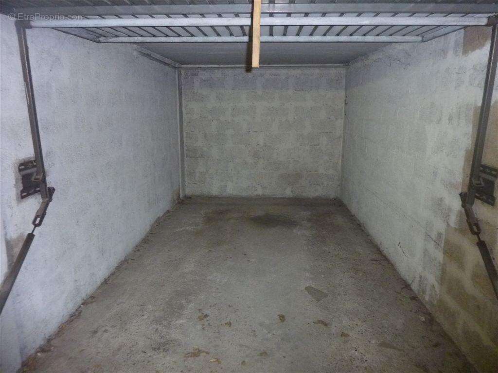 Parking à LYON-6E
