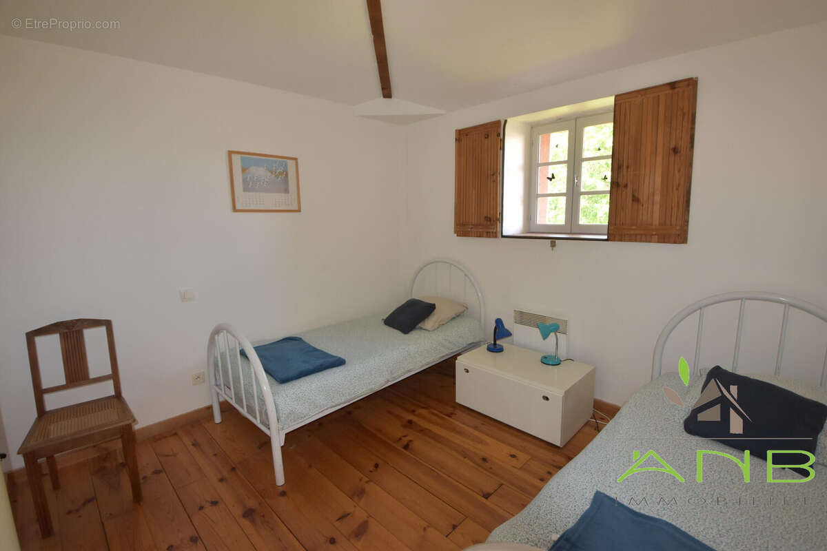 Maison à SAINT-ADJUTORY