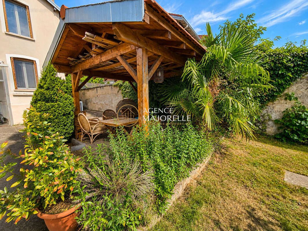 Maison à DAMELEVIERES