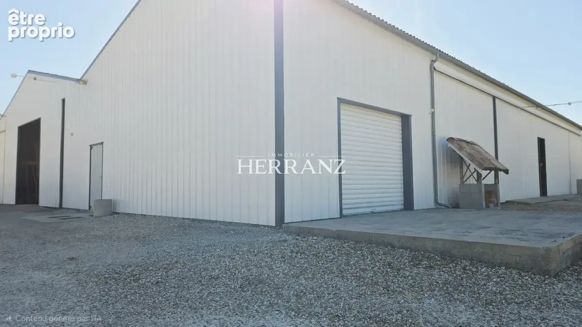 Local d'activité 920 m2 + entrepôt 130 m2 - photo 3
