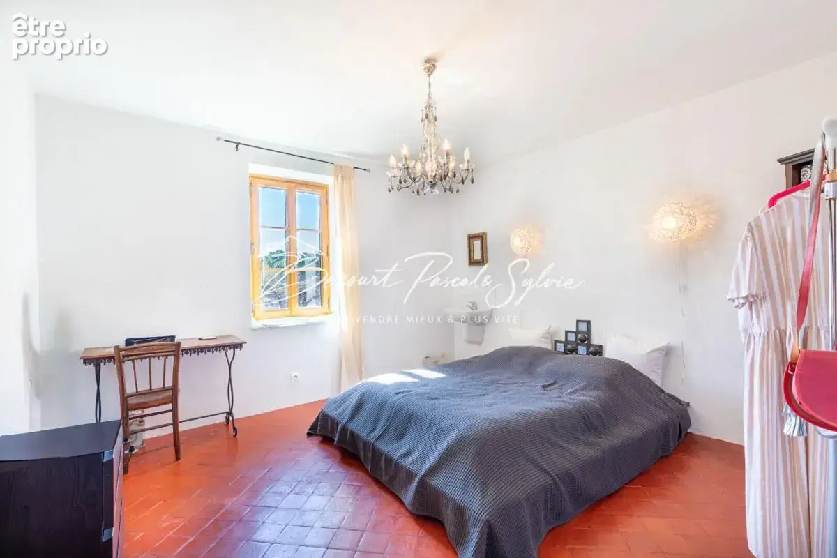 Velleron -ancienne bergerie de caractère - 208 m² -piscine - nouveau prix - photo 14